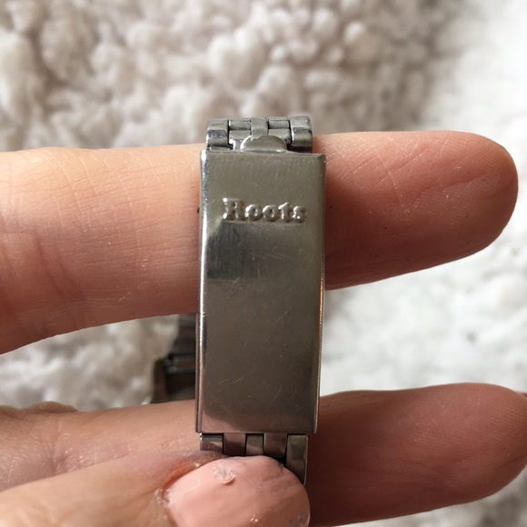 Roots Canada Watch - Picture 3 of 4